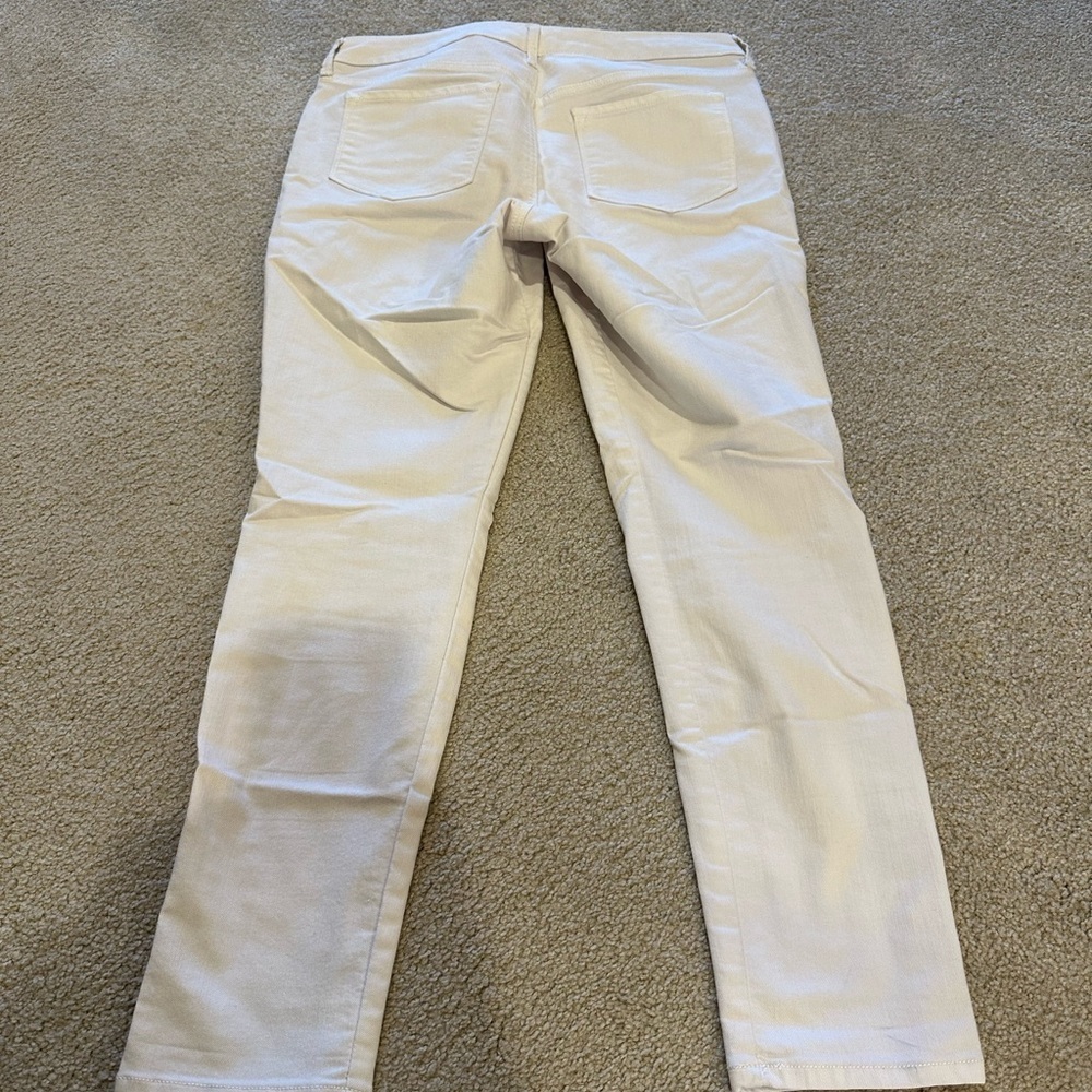 Old Navy Rockstar White Jeans - Picture 9 of 14